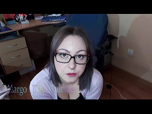 ❤️ Seksuali mergina su akiniais giliai čiulpia dildo į kamerą ❤ Dulkinimo video prie lt.verhentai.ru ❌❤