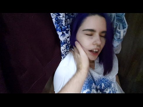 ❤️ Radau savo sesutę spintoje ir padėjau jai pasidaryti ❤ Dulkinimo video prie lt.verhentai.ru ❌❤